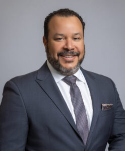 Dr. Rolando Rivera